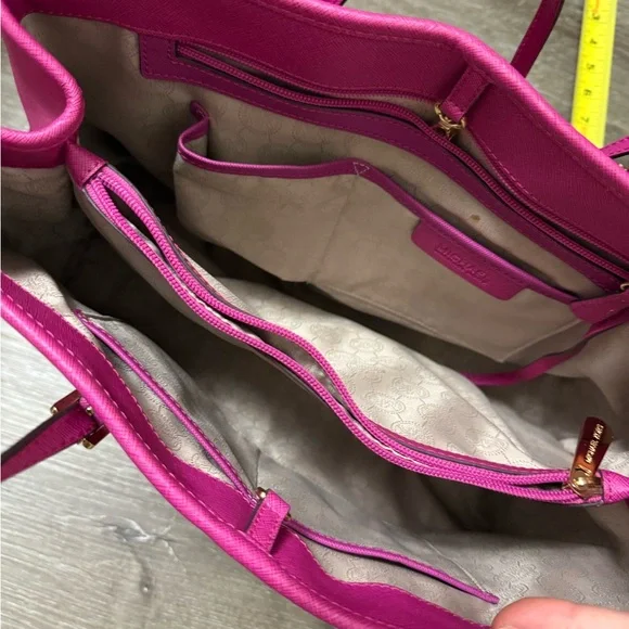 MICHAEL KORS Large Saffiano Leather Tote Bag Hot Pink - Picture 8 of 11